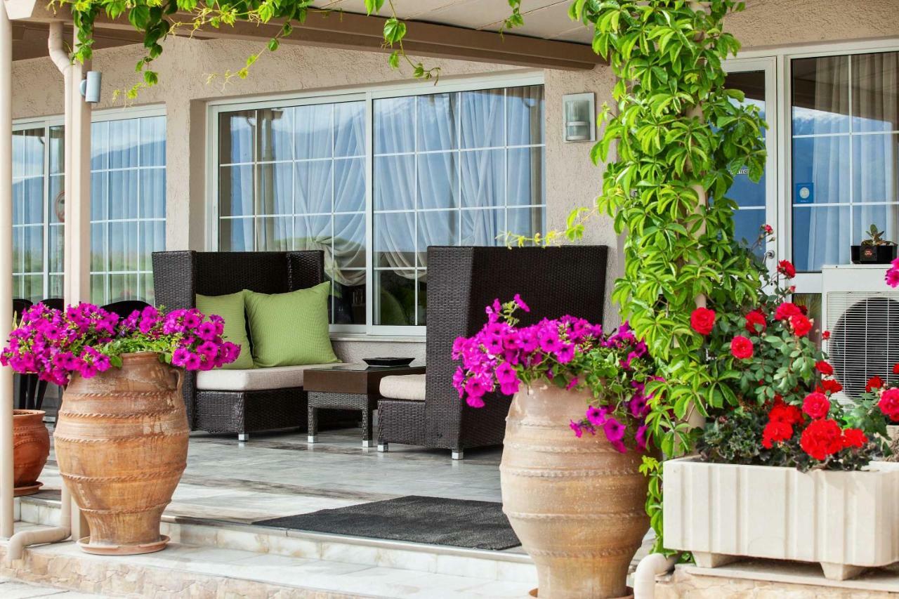 Amfion Hotel Olympiaki Akti Exterior photo